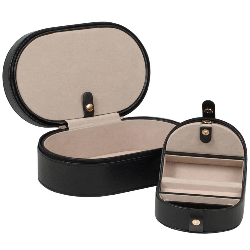 Wolf Heritage Oval Jewelry Zip Case, genuine leather. - Picture 2 of 14